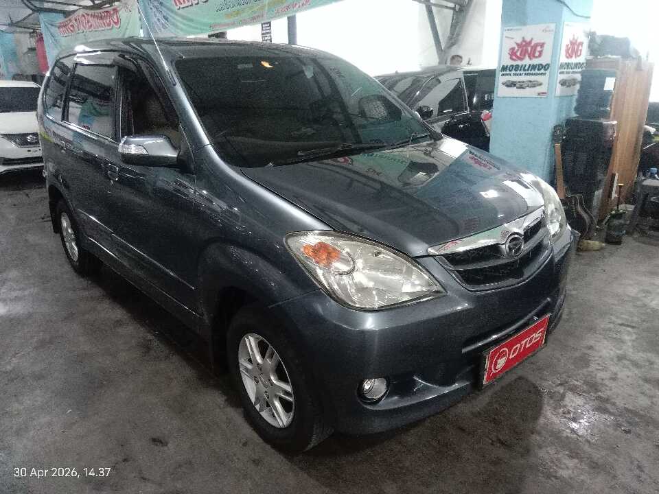 2009 Daihatsu Xenia 1.3 Xi - Foto 1 dari 6