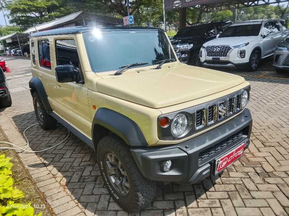2023 Suzuki Jimny 1.5 4x4 - Foto 1 dari 6