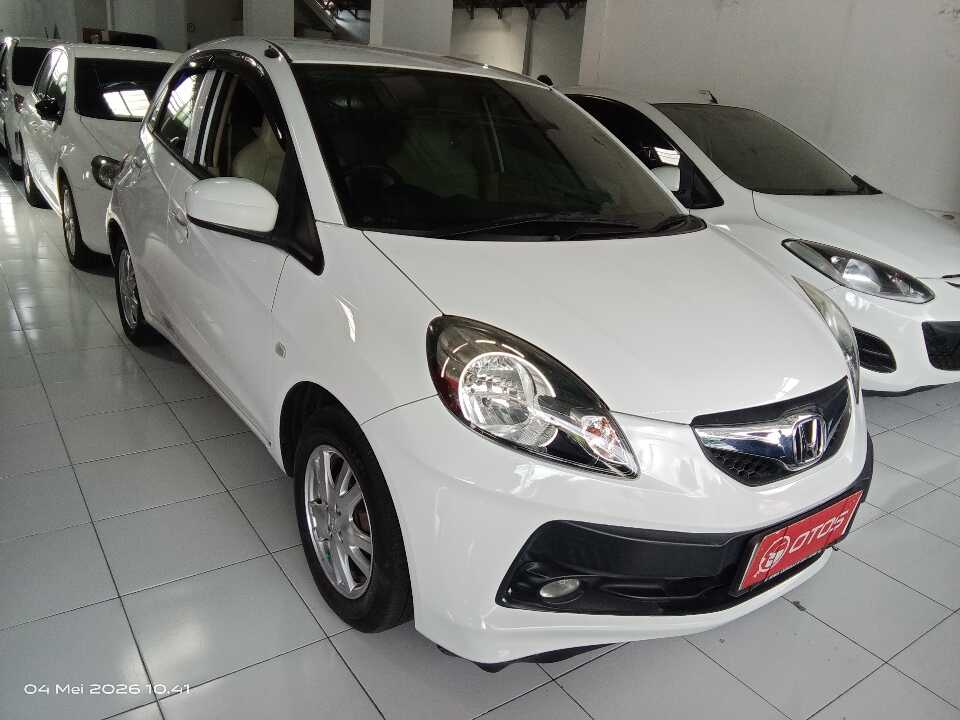 2016 Honda Brio 1.2 Satya E - Foto 1 dari 6