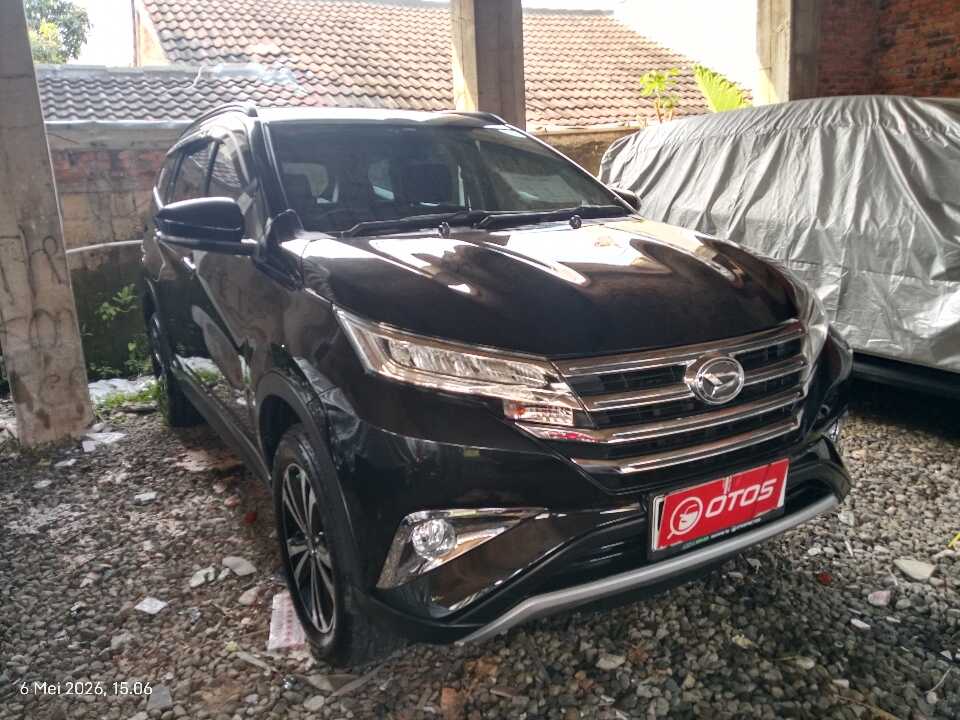 2021 Daihatsu Terios 1.5 R - Foto 1 dari 9