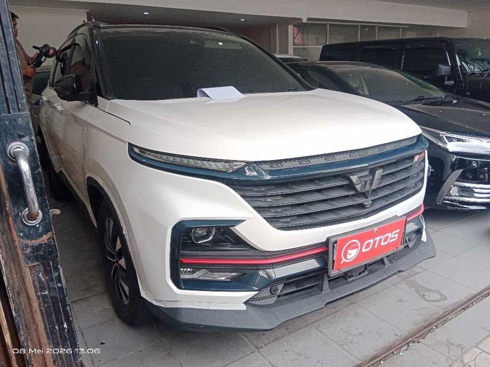 2021 Wuling Almaz RS 1.5 T Pro - Foto 1 dari 6