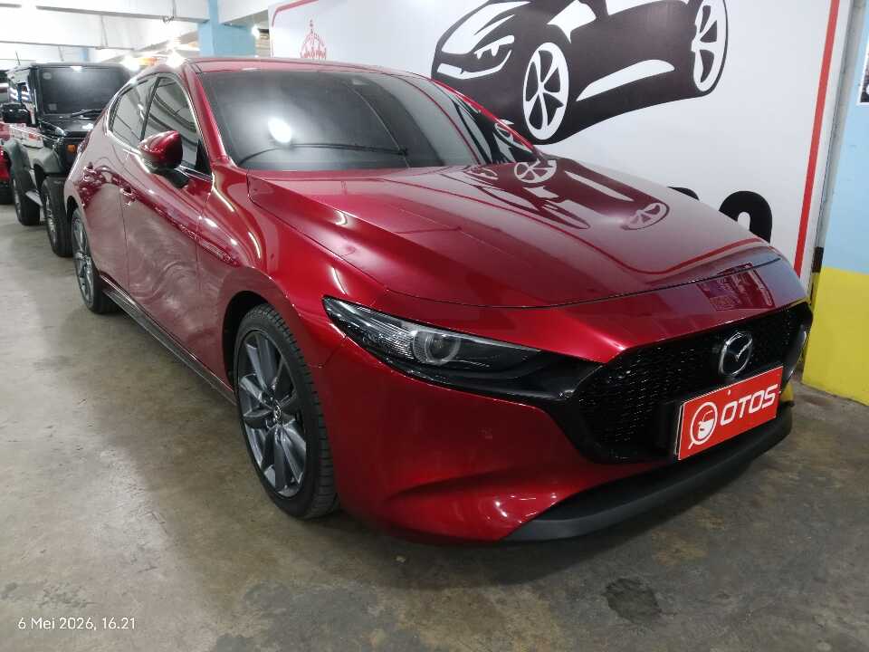 2021 Mazda 3 2.0 Skyactive-G Hatchback - Foto 1 dari 6