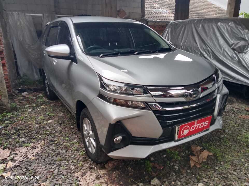 2019 Daihatsu Xenia 1.3 R - Foto 1 dari 9
