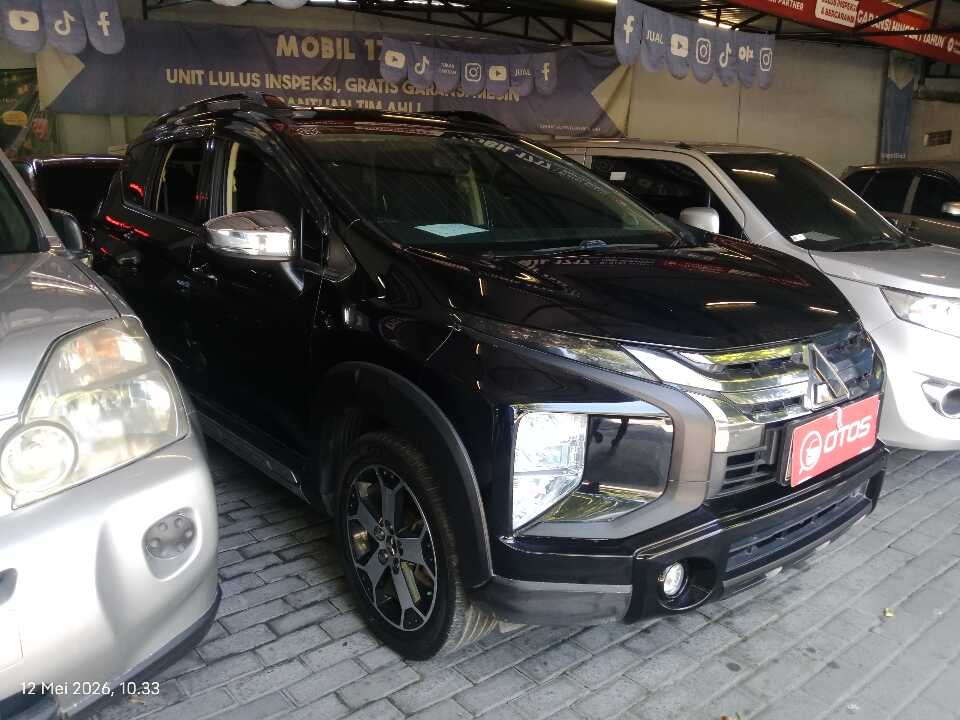 2020 Mitsubishi Xpander 1.5 Cross - Foto 1 dari 6