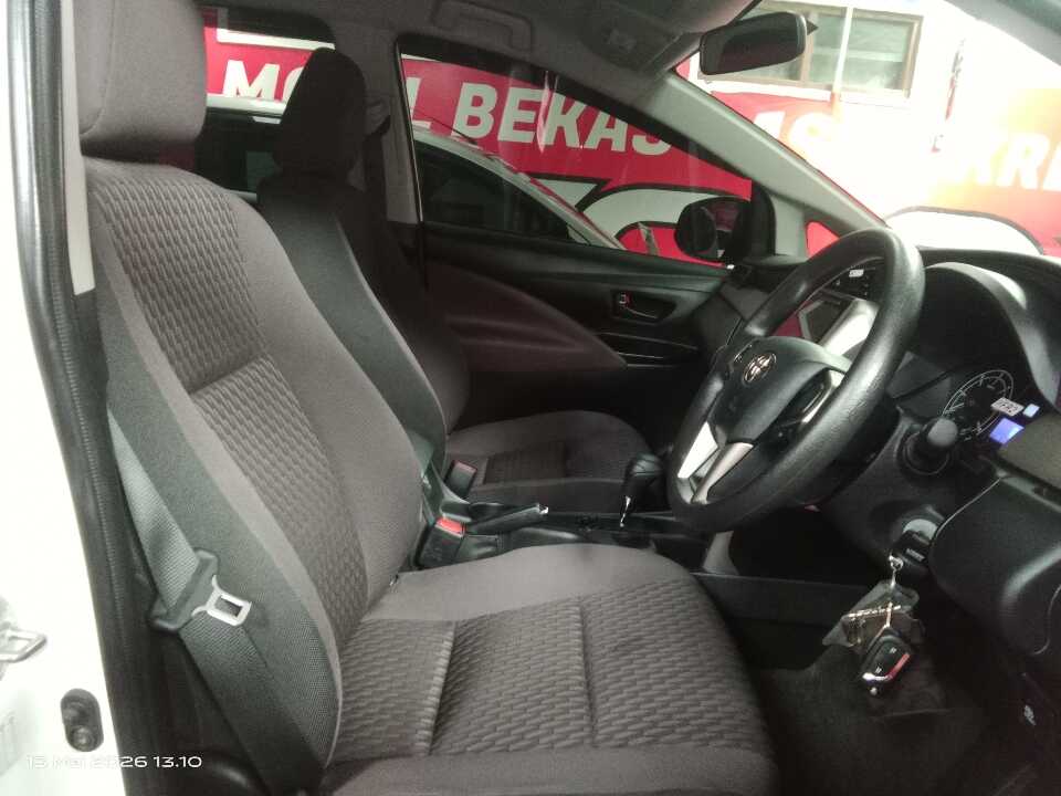 Foto Mobil Bekas Kabin Depan Toyota Kijang Innova 2.4 G tahun 2024