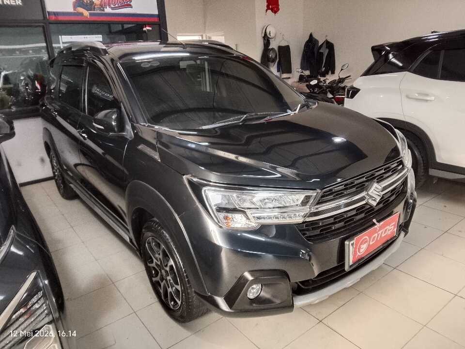 2020 Suzuki XL7 1.5 - Foto 1 dari 6