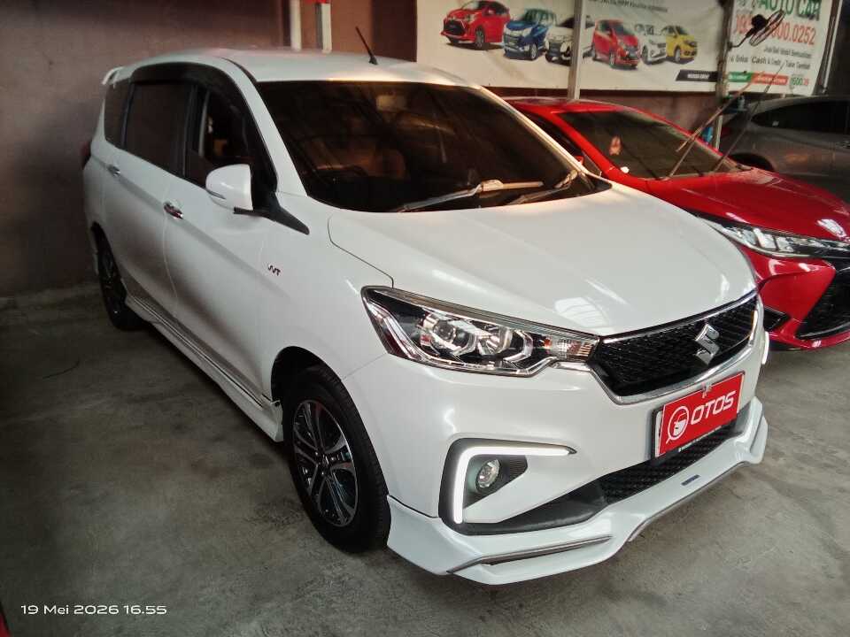2023 Suzuki Ertiga 1.5 - Foto 1 dari 6