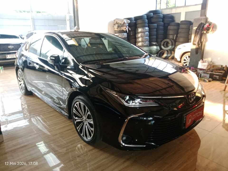 2021 Toyota Corolla Altis 1.8 V - Foto 1 dari 6