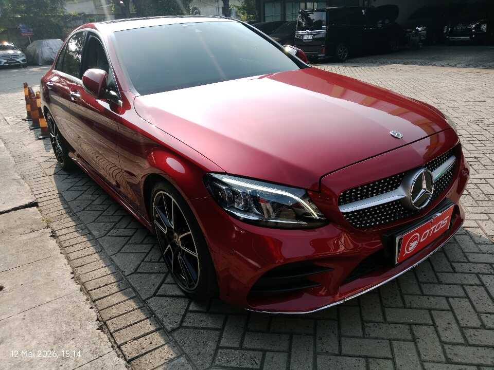 2020 Mercedes-Benz C300 2.0 - Foto 1 dari 6
