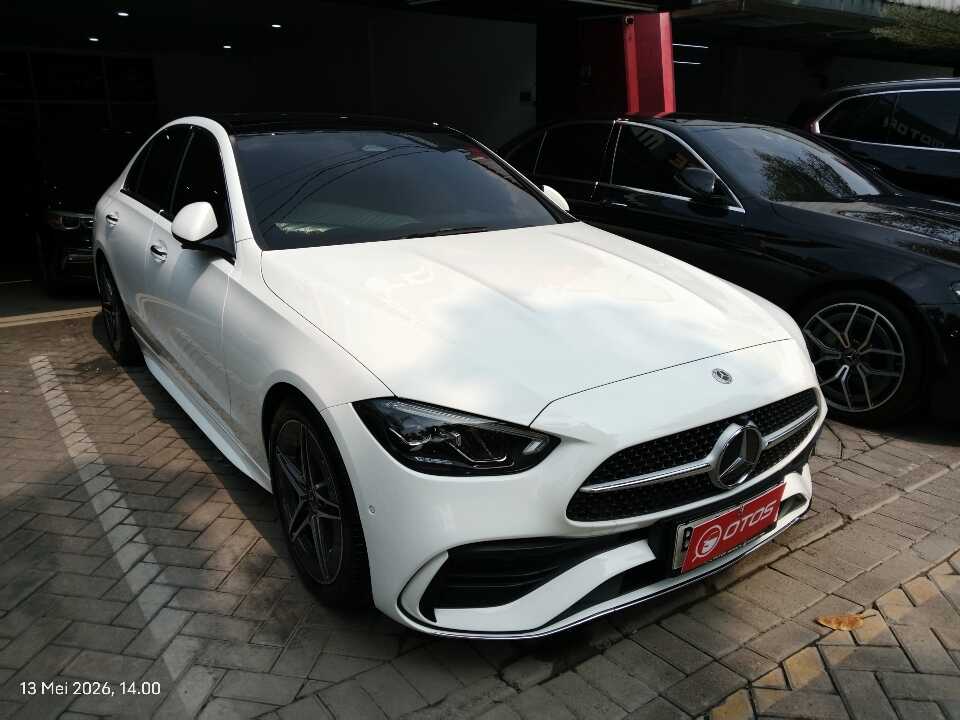 2022 Mercedes-Benz C300 2.0 AMG - Foto 1 dari 6