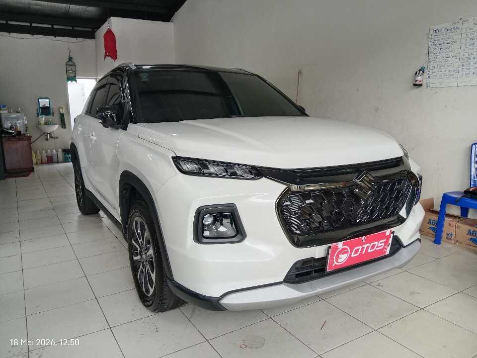 2023 Suzuki Grand Vitara 1.5 GX Hybrid - Foto 1 dari 6