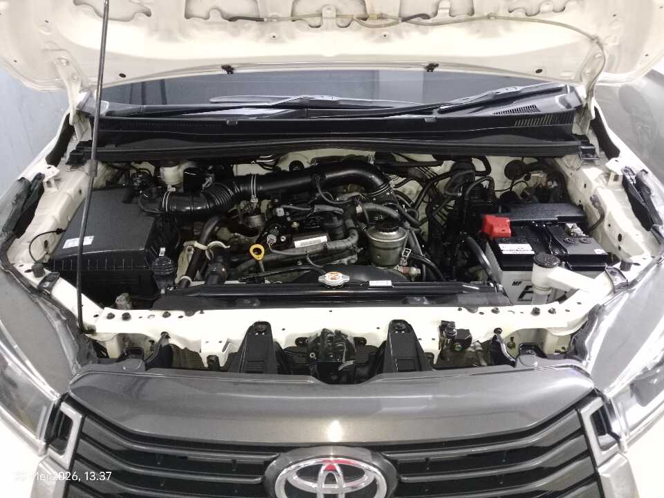 Foto Mobil Bekas Mesin Toyota Kijang Innova 2.0 G tahun 2022