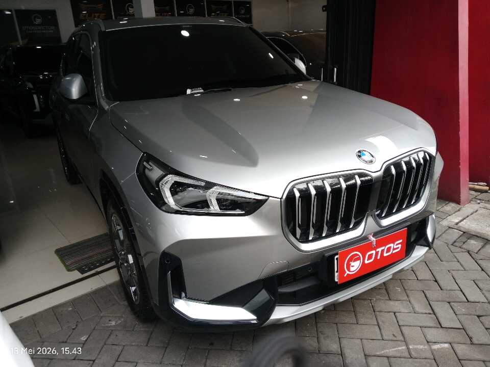 2023 BMW X1 1.5 Sdrive18i - Foto 1 dari 6