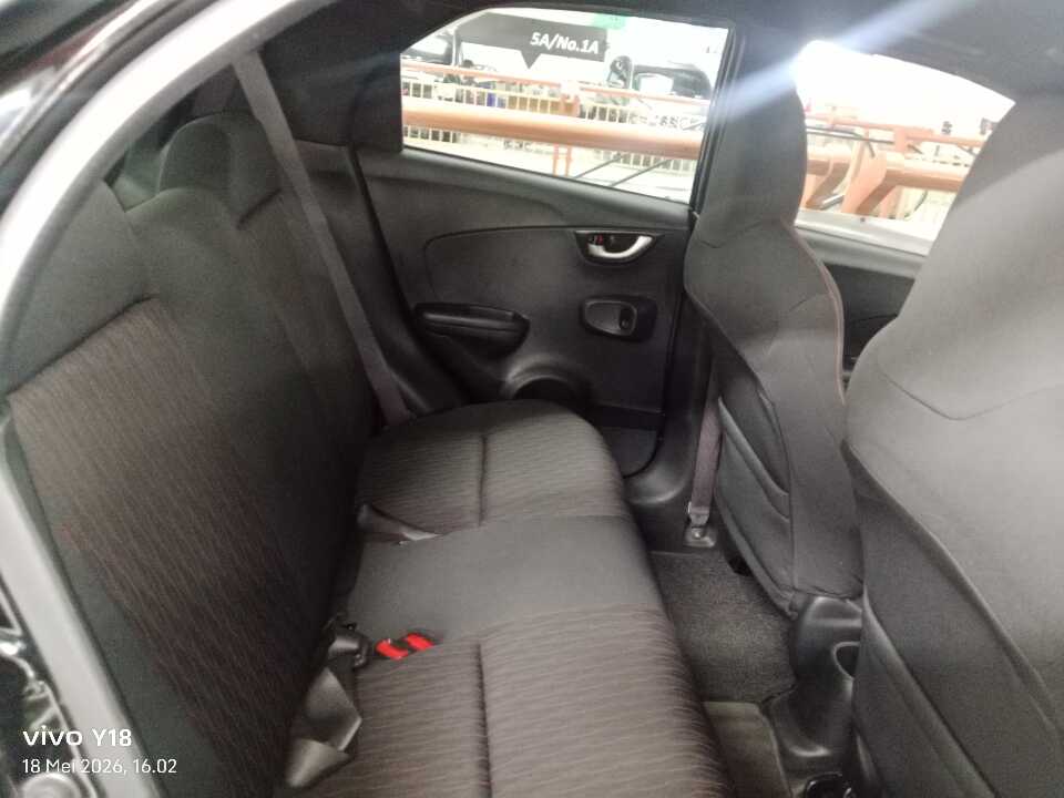 Foto Mobil Bekas Kabin Belakang Honda Brio 1.2 RS tahun 2018