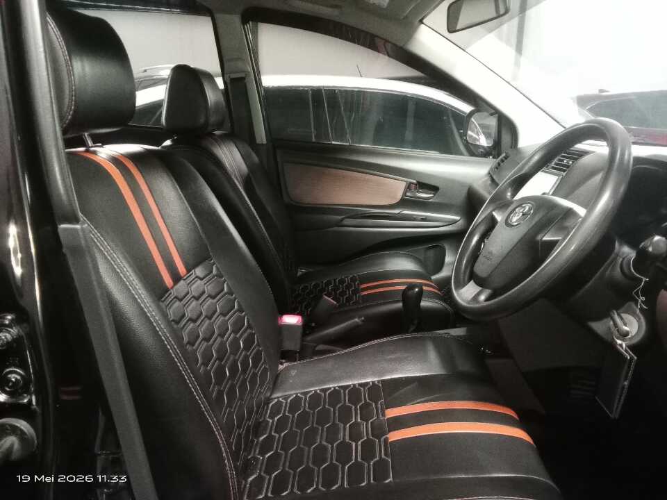 Foto Mobil Bekas Kabin Depan Toyota Avanza 1.3 E tahun 2018