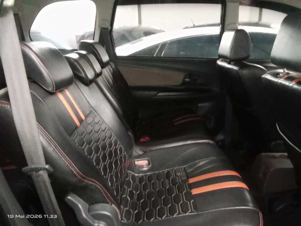 Foto Mobil Bekas Kabin Belakang Toyota Avanza 1.3 E tahun 2018