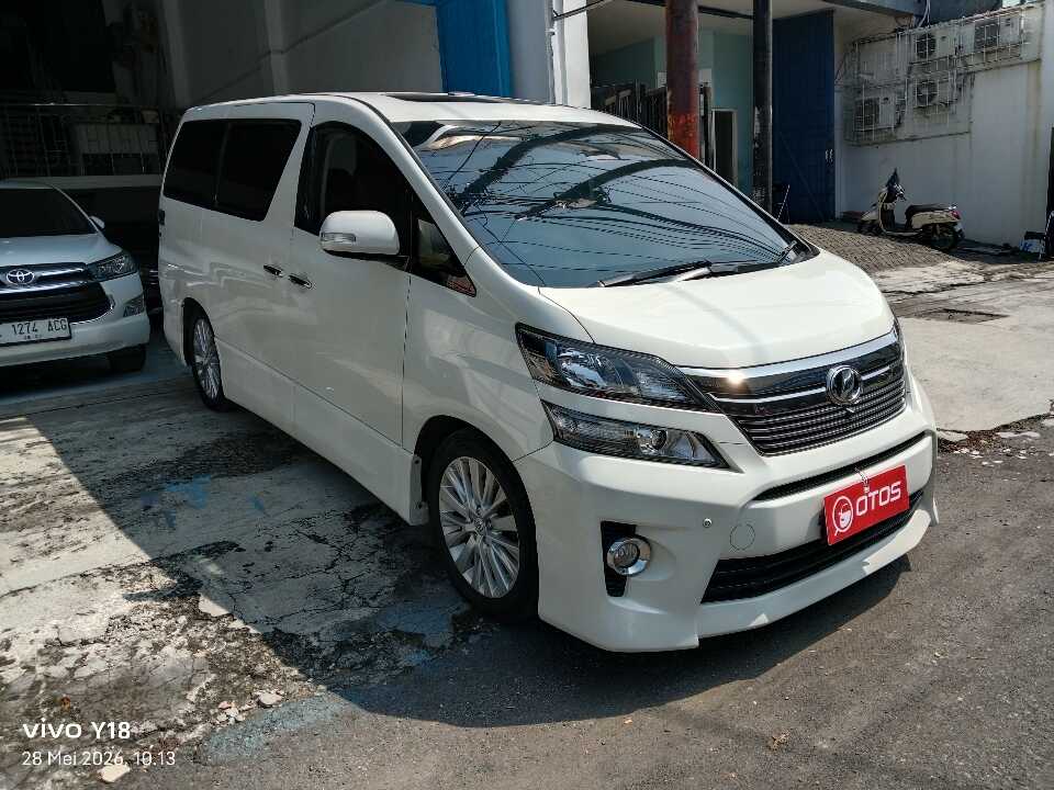 2013 Toyota Vellfire 2.4 Z - Foto 1 dari 6