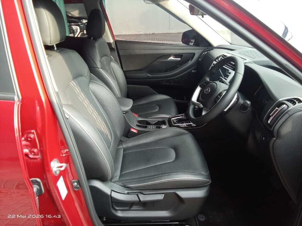 Foto Mobil Bekas Kabin Depan Hyundai Creta 1.5 Prime tahun 2023