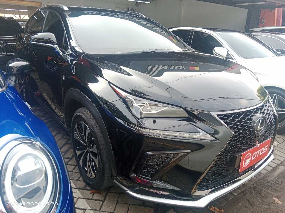 2019 Lexus NX 300 2.0 F-Sport - Foto 1 dari 6