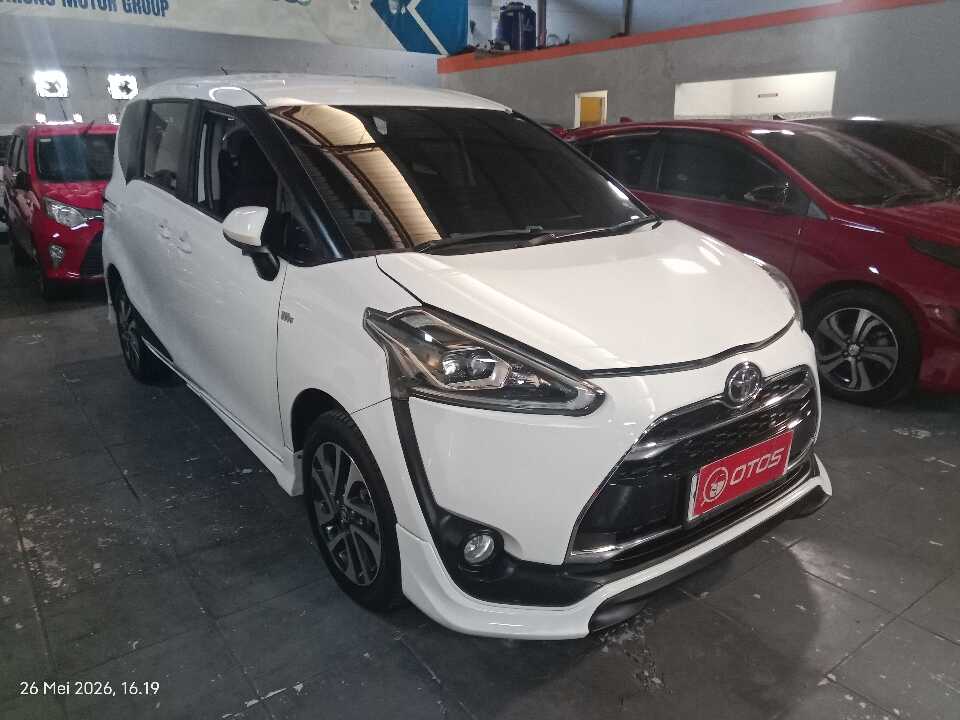 2016 Toyota Sienta 1.5 Q