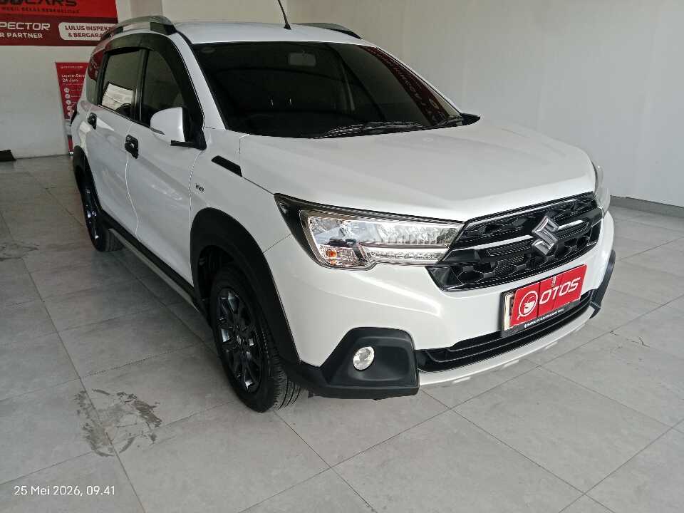 2023 Suzuki XL7 1.5 Alpha - Foto 1 dari 6