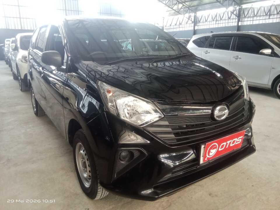 2023 Daihatsu Sigra 1.0 D - Foto 1 dari 6