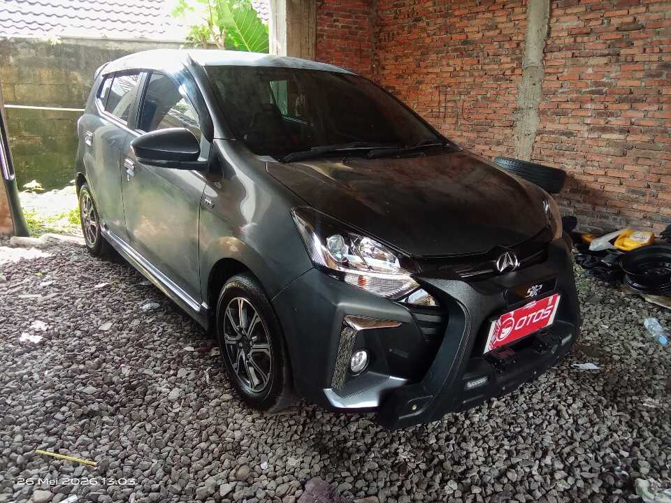 2022 Daihatsu Ayla 1.2 R - Foto 1 dari 9