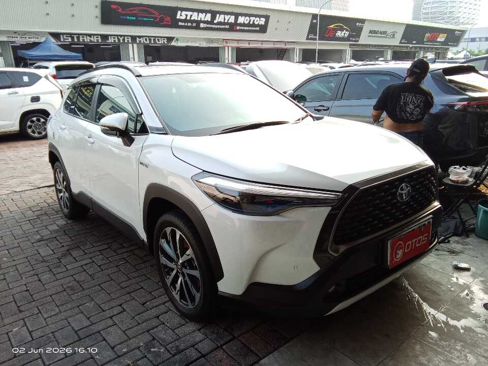 2022 Toyota Corolla Cross 1.8 Hybrid - Foto 1 dari 6