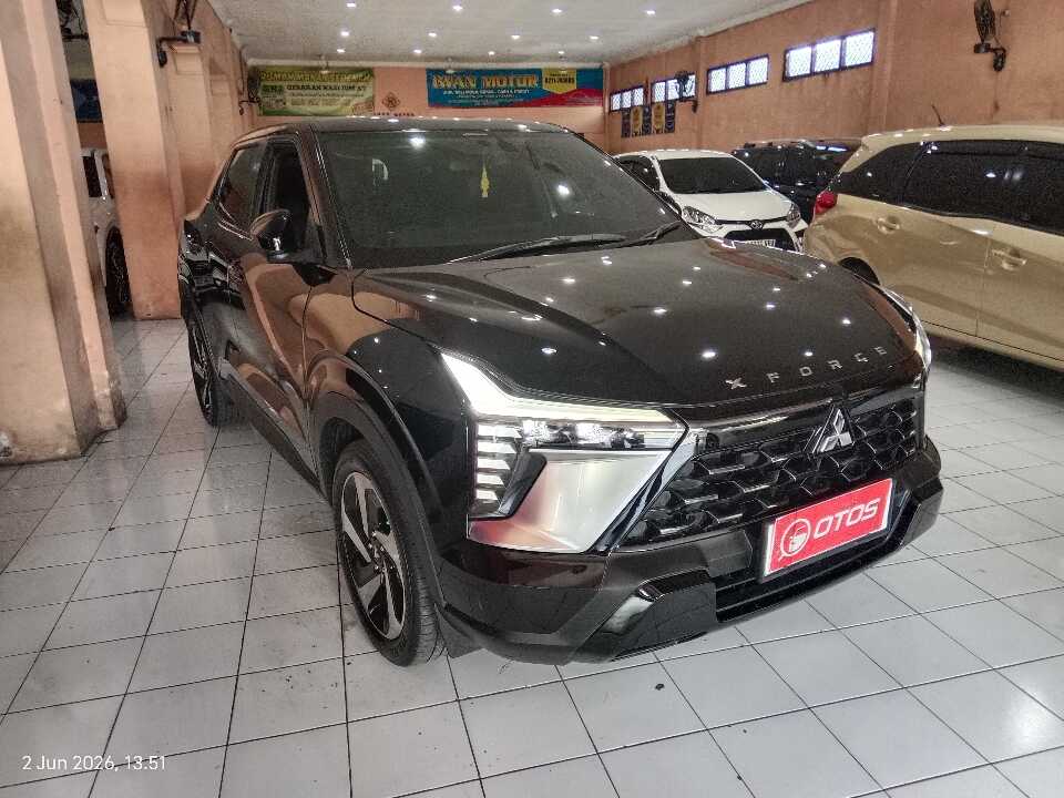 2023 Mitsubishi XForce 1.5 Ultimate - Foto 1 dari 6