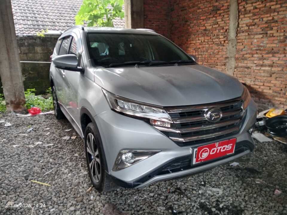 2018 Daihatsu Terios 1.5 R - Foto 1 dari 9