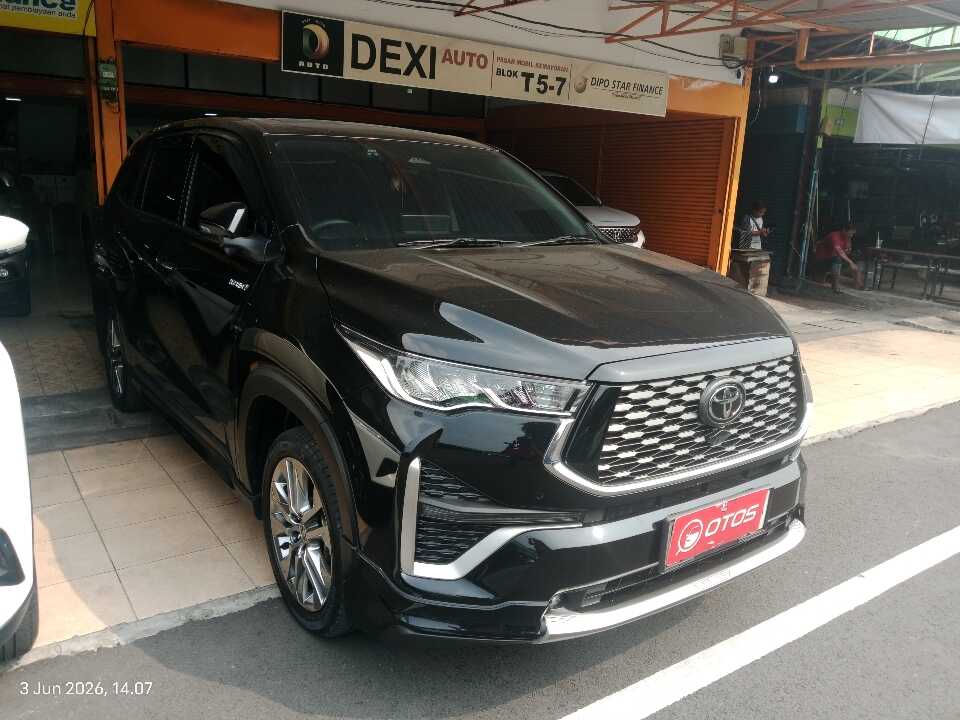 2024 Toyota Kijang Innova 2.0 Zenix Q HV CVT TSS - Foto 1 dari 6