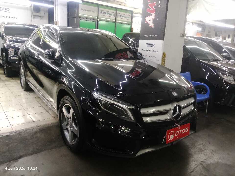 2016 Mercedes-Benz GLA200 1.6 - Foto 1 dari 6