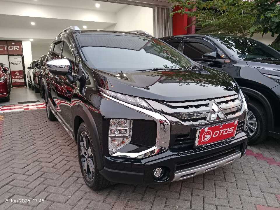 2020 Mitsubishi Xpander 1.5 Cross - Foto 1 dari 6