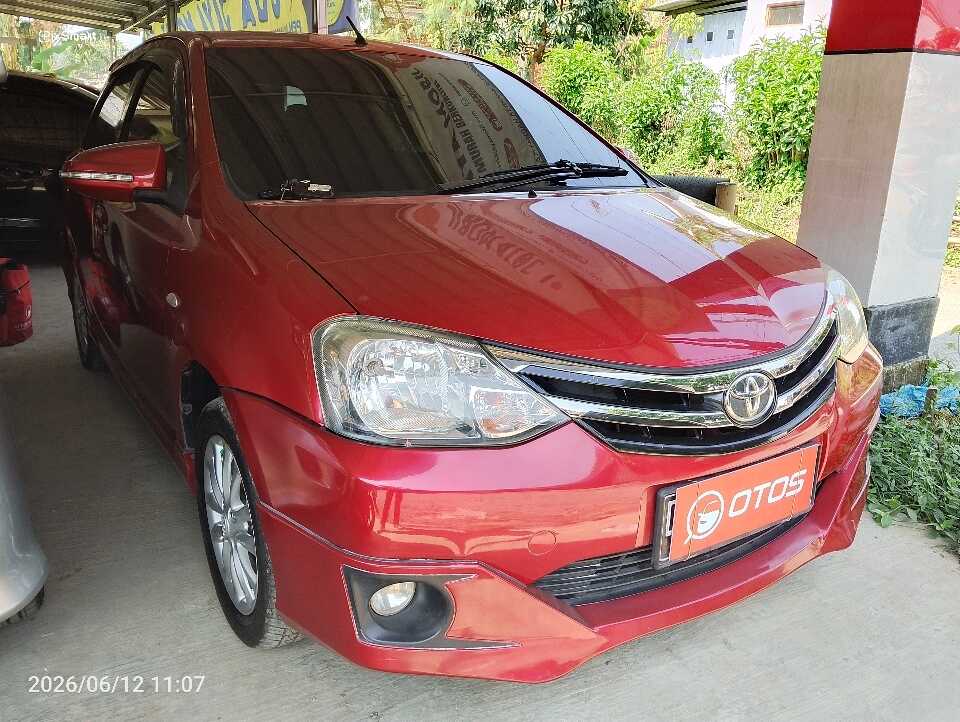 2016 Toyota Etios Valco 1.2 G - Foto 1 dari 6