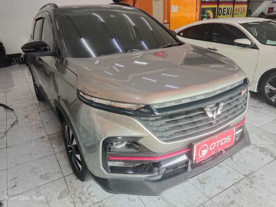 2022 Wuling Almaz 1.5 L T Lux - Foto 1 dari 6