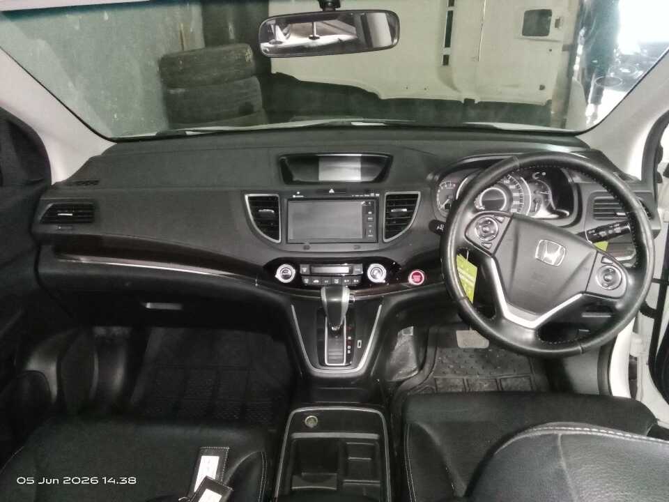 Foto Mobil Bekas Dashboard Honda CR-V 2.4 RS Prestige tahun 2015