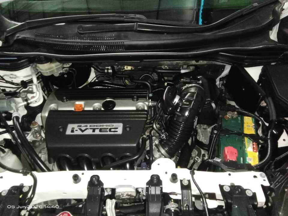Foto Mobil Bekas Mesin Honda CR-V 2.4 RS Prestige tahun 2015