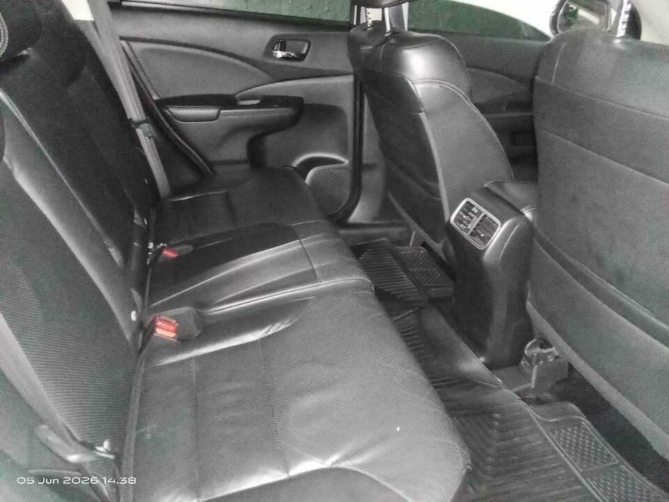 Foto Mobil Bekas Kabin Belakang Honda CR-V 2.4 RS Prestige tahun 2015