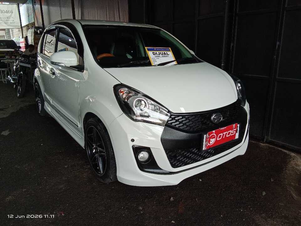 2015 Daihatsu Sirion 1.3 - Foto 1 dari 6