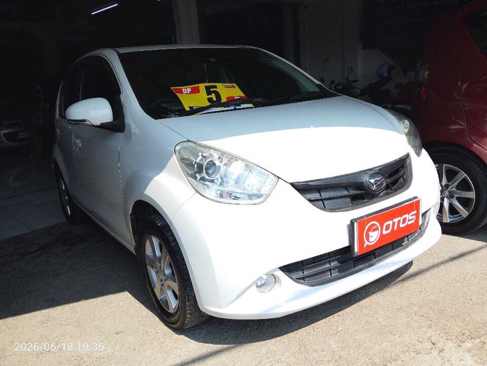 2014 Daihatsu Sirion 1.3 - Foto 1 dari 6