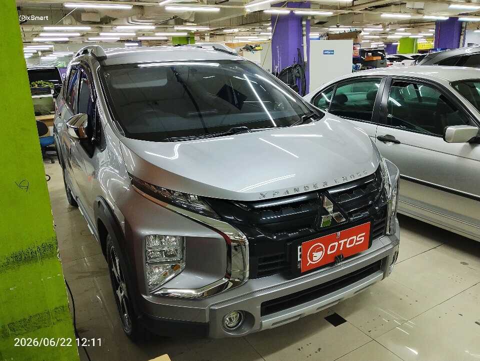2021 Mitsubishi Xpander 1.5 Cross - Foto 1 dari 6