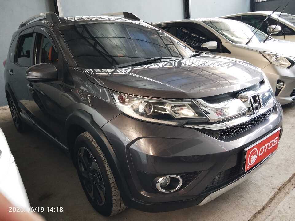 2016 Honda BR-V 1.5 E - Foto 1 dari 6