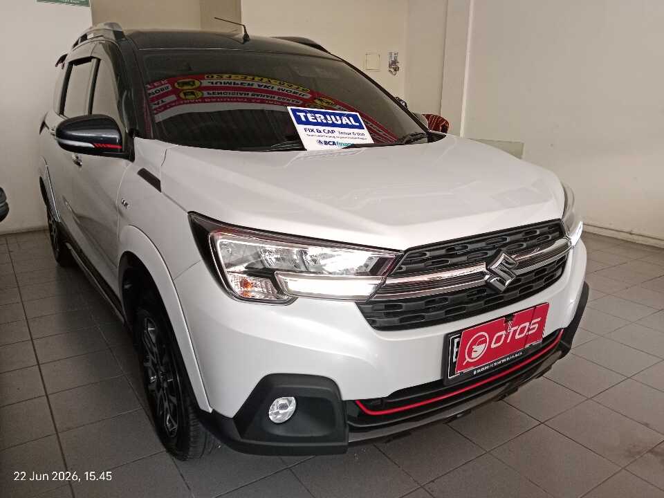 2022 Suzuki XL7 1.5 Alpha - Foto 1 dari 6