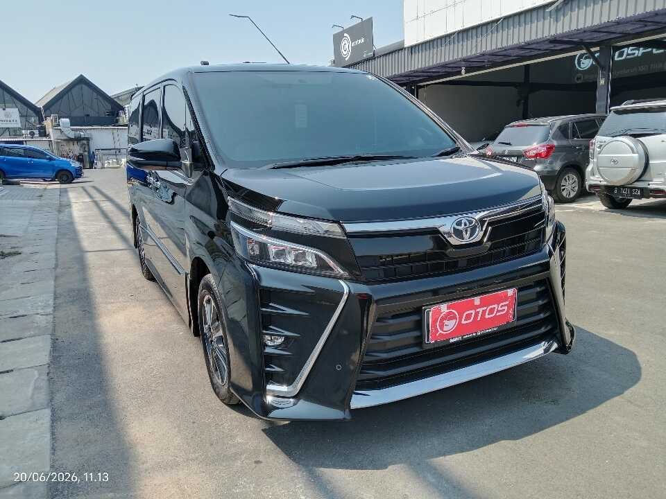 2018 Toyota Voxy 2.0 - Foto 1 dari 9