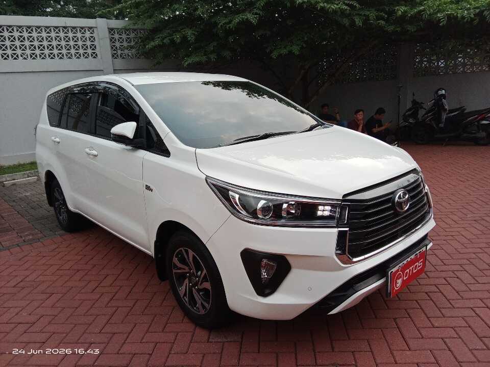2020 Toyota Kijang Innova 2.0 V - Foto 1 dari 6