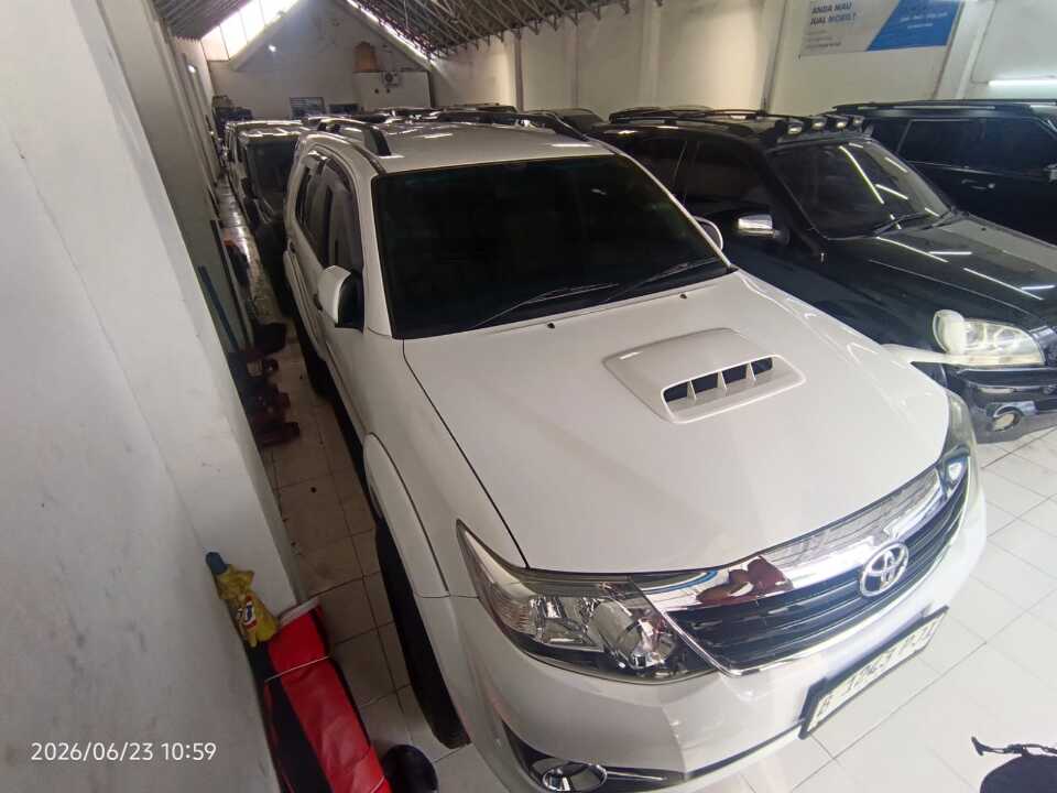 2014 Toyota Fortuner 2.5 G - Foto 1 dari 6