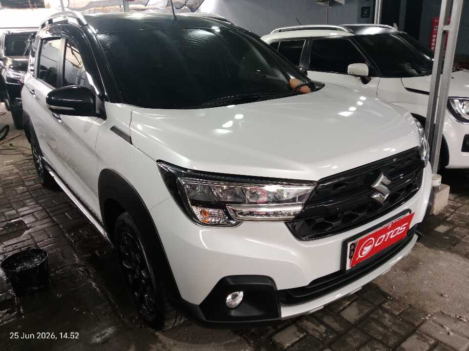 2023 Suzuki XL7 1.5 Alpha - Foto 1 dari 6