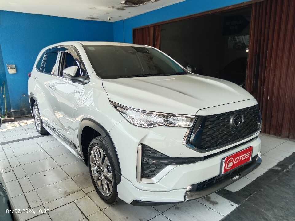 2022 Toyota Innova 2.0 Zenix Q HV CVT TSS Modellista