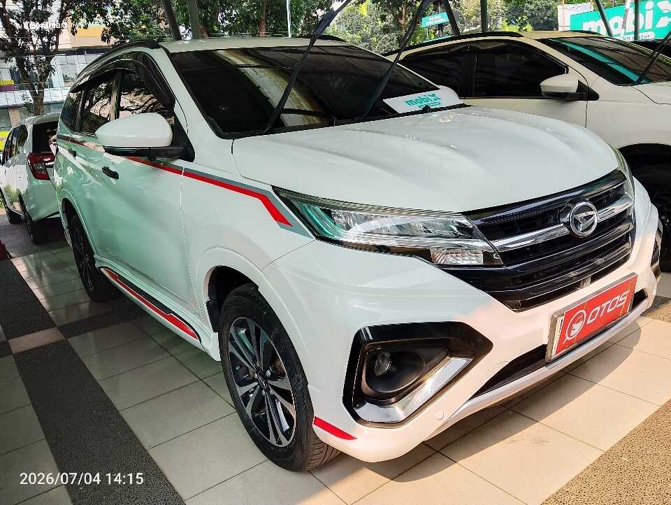 2018 Daihatsu Terios 1.5 R - Foto 1 dari 6