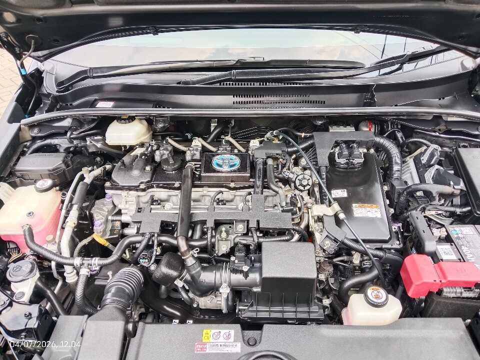 Foto Mobil Bekas Mesin Toyota Corolla Altis HEV 1.8 HEV tahun 2020